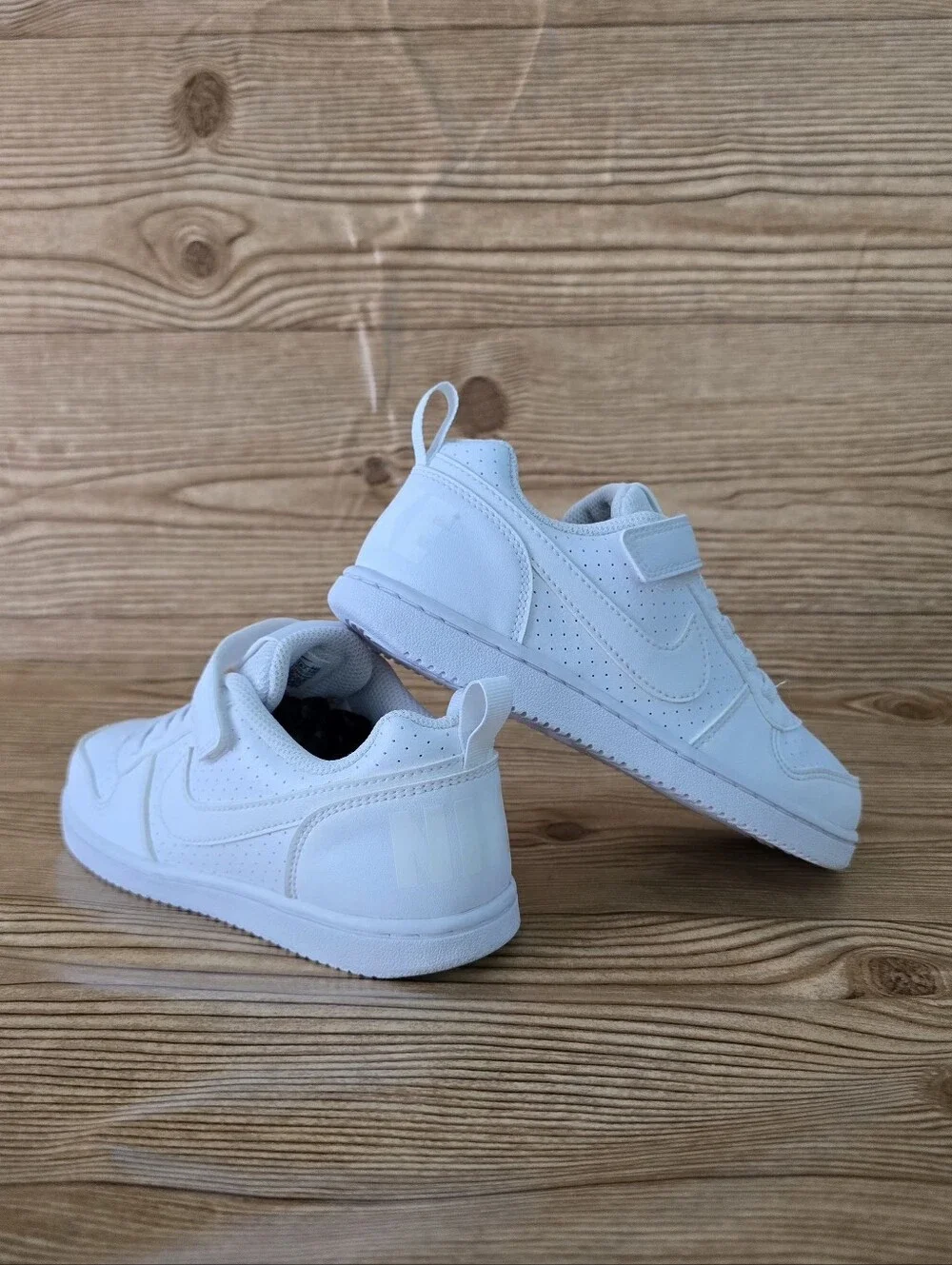 Nike Court Borough Low 2
